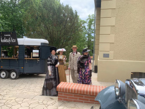 Brňané poprvé nahlédli do nové zahrady Arnoldovy vily. Pohltila je atmosféra první republiky