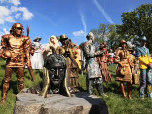 Kam o víkendu na jižní Moravě? Poznat řeckou kulturu nebo obdivovat živé sochy
