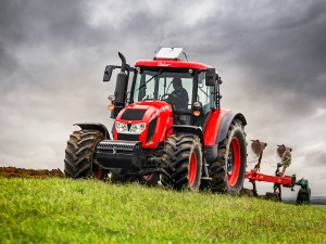 Brněnský výrobce traktorů Zetor propustí kvůli změnám ve výrobě více než polovinu zaměstnanců