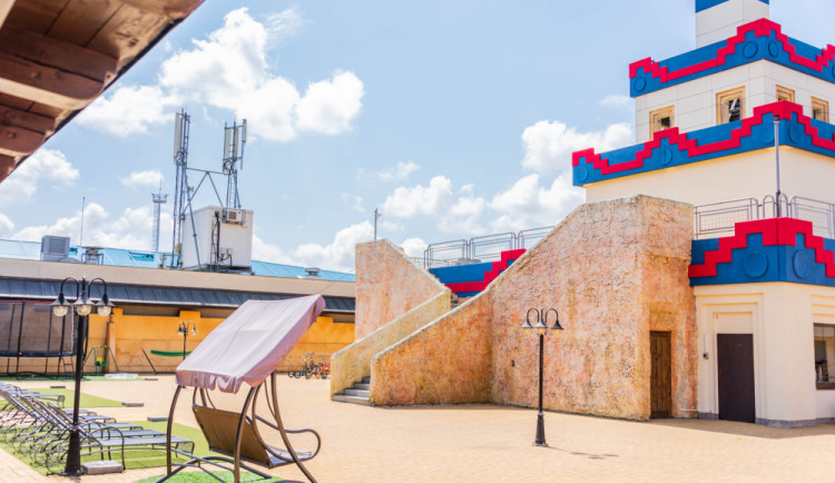 Populární liberecké CENTRUM BABYLON si připravilo pro své hosty speciální letní nabídku ubytování i pořádnou porci rodinné zábavy