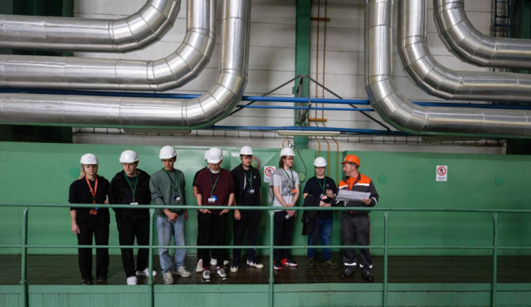Středoškoláci absolvovali jadernou maturitu v Dukovanech. Úspěch slavili dva studenti z Brna