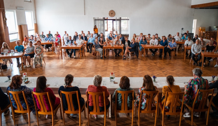 Jihomoravskou vesnicí roku je Ořechov. Komise ocenila společenství založené na úctě k tradicím