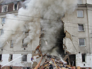 Po výbuchu domu v Brně zemřeli čtyři lidé. Tragédii způsobilo poškození přívodu plynu