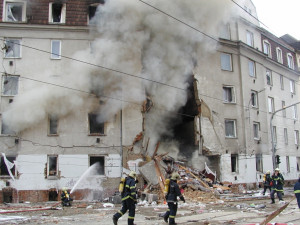 Po výbuchu domu v Brně zemřeli čtyři lidé. Tragédii způsobilo poškození přívodu plynu