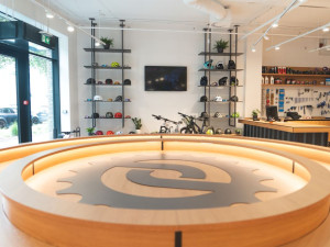 Největší slovenský cyklo e-shop MTBIKER otevřel ve Vlněně první českou prodejnu
