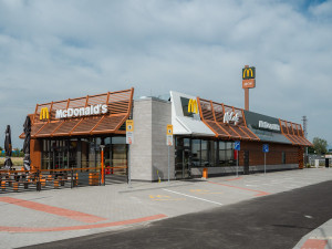 McDonald’s otevřel první restauraci na Slovácku