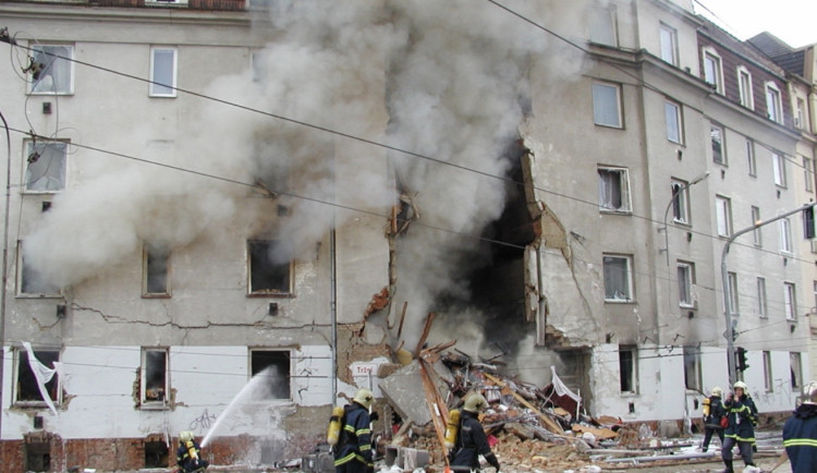 Po výbuchu domu v Brně zemřeli čtyři lidé. Tragédii způsobilo poškození přívodu plynu