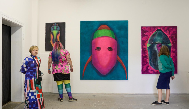 Vyhlídkové autonomní vozidlo i mobilní rentgen. Absolventi brněnské techniky vystaví svá díla