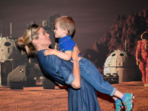 Léto je tady a známé tváře se i s rodinami baví na Planetě zábavy