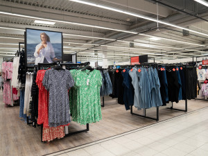 Tesco v Kroměříži slibuje hezčí prodejnu s šetrnějším provozem k životnímu prostředí