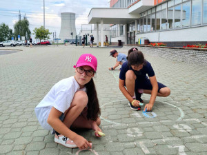 V dukovanské elektrárně mohou děti chodit do práce s rodiči. Zpříjemňují si tak prázdniny