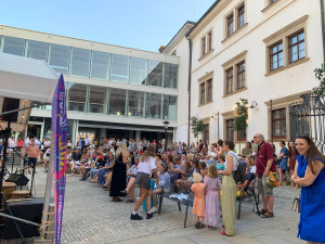 VIDEO: Centrum jihomoravské metropole oživili exotičtí tanečníci. Začal festival brazilské kultury