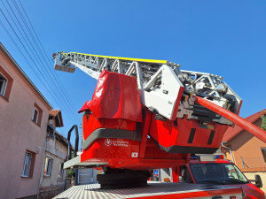 Požár zničil dům na Blanensku. Vzplála baterie fotovoltaiky