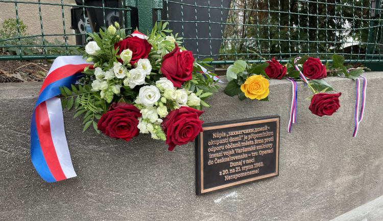 VIDEO: Brno zpřístupnilo dochovanou památku okupace z roku 1968. Slouží jako připomínka odvahy protestujících Brňanů