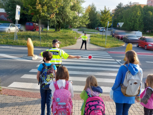 Brněnští strážníci se zaměří na bezpečnost dětí na začátku školního roku. Ohlídají školy, přechody i parky