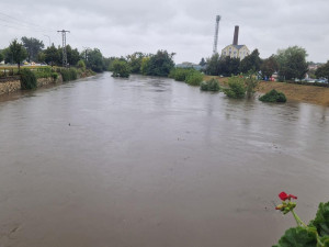 Třetí stupeň povodňové aktivity hlásí Svratka v Židlochovicích a Bělá na Blanensku