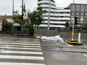 Voda nepřijde jako tsunami. S katastrofickým scénářem nepočítáme, uklidňuje Brňany hejtman Grolich