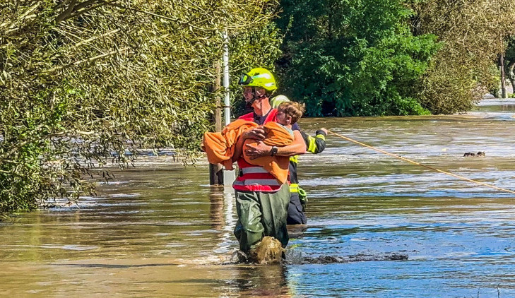 Hasiči zasahují v celém Olomouckém kraji kvůli povodním