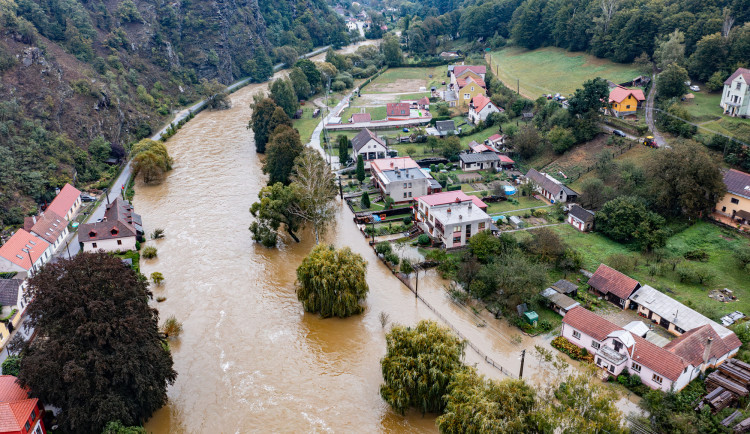 Podhradím nad Dyjí se v neděli prohanala povodňová vlna, škody nejsou velké