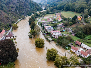 Podhradím nad Dyjí se v neděli prohanala povodňová vlna, škody nejsou velké