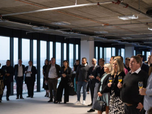 Nejmodernější kancelářská budova ve střední Evropě otevřela své dveře ve Vlněně