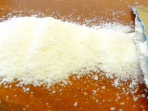 Pomáhala obětem, nyní je obchodnicí s bílým práškem. Znáte Inca Collagen?