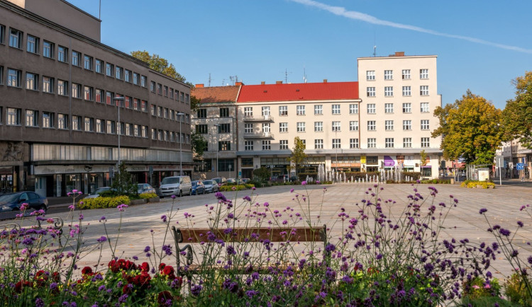 Hradec Králové chce nechat přebudovat Ulrichovo náměstí na základě návrhů studentů