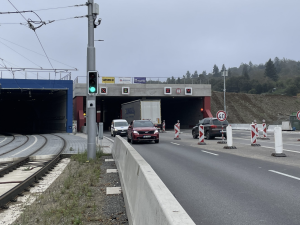 Žabovřeská bude tento týden v noci uzavřená. Silničáři tam dokončují stavbu okruhu