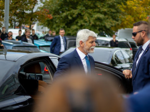 FOTOGALERIE: Prezident Petr Pavel navštívil jižní Moravu. Podívejte se, jak vypadal jeho příjezd na výstaviště