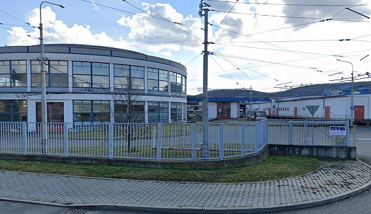 Trolejbusová vozovna v brněnském Komíně půjde k zemi. Dopravce na místě nechá postavit novou