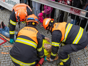 Do Vyškova přijeli hasiči z celého Česka, aby soutěžili ve vyprošťování. Brňáci skončili druzí