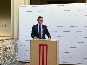 Hejtmanem Jihomoravského kraje byl opět zvolen Grolich. Prioritou bude oprava silnic, řekl