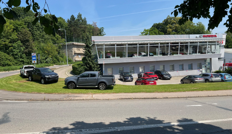 Autoelegance Brno začínala s prodejem aut na Výstavišti. Dnes auto-moto salon slaví třicet let