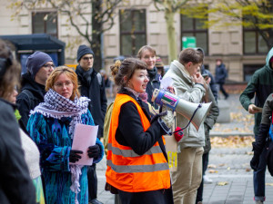 Víc lásky, míň uhlí, křičeli studenti. Pochod za klimatickou spravedlnost poukazuje na soudobé krize