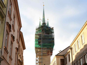 Oprava znojemské radniční věže skončí po třech letech začátkem nového roku