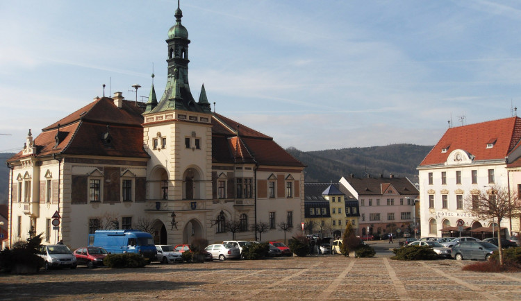 Tišnov nechá v příštím roce opravit náměstí Míru. Rekonstrukce vyjde na necelé dva miliony korun