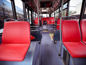 Dopravní podnik v Brně obdržel deset nových malých autobusů SOR