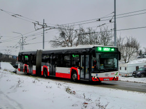 Ledovka komplikuje dopravu na Blanensku a Brněnsku. Situace se zlepší s dnešním oteplením