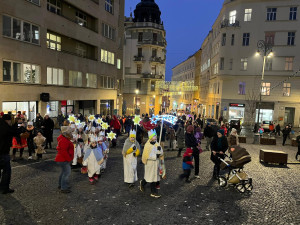 VIDEO: Brňané oslavovali Tři krále. Kašpar, Melichar a Baltazar na velbloudech projeli městem