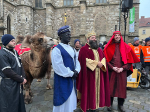 VIDEO: Brňané oslavovali Tři krále. Kašpar, Melichar a Baltazar na velbloudech projeli městem