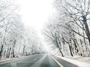 Odborníci radí, jak dostat neovladatelné auto na sněhu nebo náledí zpátky pod kontrolu