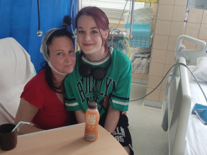 Věnovala se nemocným seniorům, teď sama potřebuje pomoc. Eva bojuje s agresivním nádorem na mozku