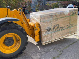 Brněnská neziskovka pořádá sbírku na solární elektrárnu pro ukrajinskou nemocnici. Dárci poslali přes 900 tisíc korun