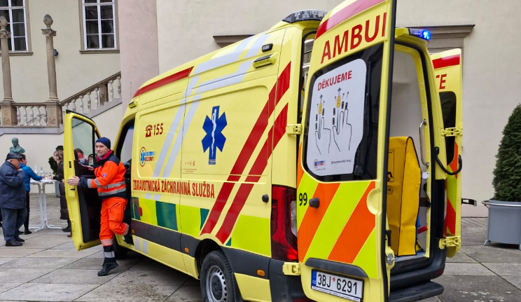 Jihomoravští záchranáři dostali sanitku pořízenou z brněnských dotací. Bude soužit na základně Ponava
