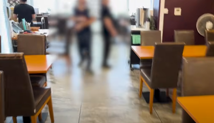 Policisté kontrolovali tržnici v Brně. Hledali nelegálně zaměstnávané cizince