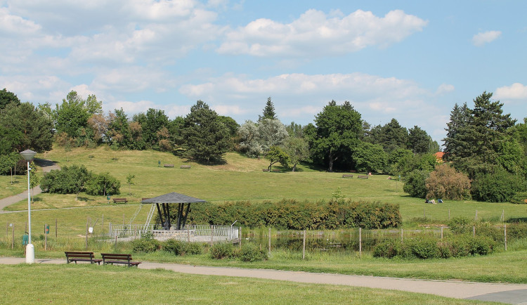 Brno opraví tři likusáky na Kraví hoře za 2,4 milionu. Už vybralo firmu