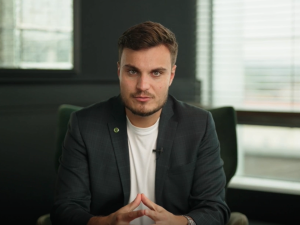 Zkušený tým konzultantů poradí s financemi i s tím, jak nenaletět. Své služby rozšiřuje i na Zlínsko