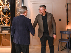 Nechceme pořádat demonstrace, chceme jen přesvědčit nepřesvědčené, říká zakladatel iniciativy podporující Petra Fialu