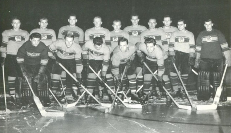 Před sedmdesáti lety oslavil brněnský hokej pod názvem Rudá hvězda Brno historicky první titul