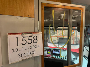 Brněnského dopravce trápí vandalové. Jezdí na střechách šalin nebo na vozy sprejují